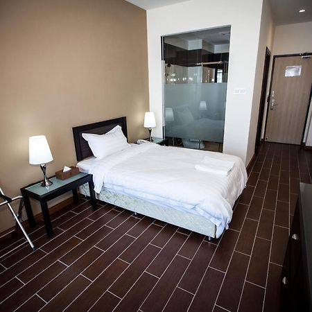 Putatan Platinum Hotel Kota Kinabalu Oda fotoğraf