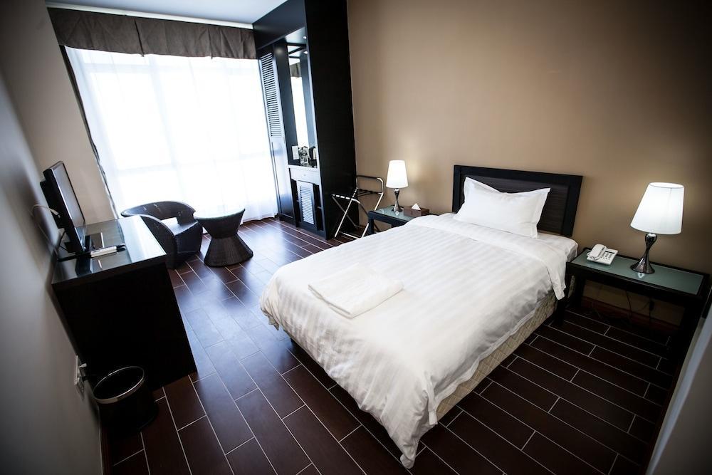 Putatan Platinum Hotel Kota Kinabalu Dış mekan fotoğraf