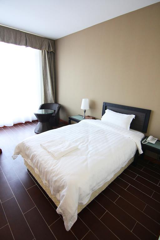 Putatan Platinum Hotel Kota Kinabalu Oda fotoğraf